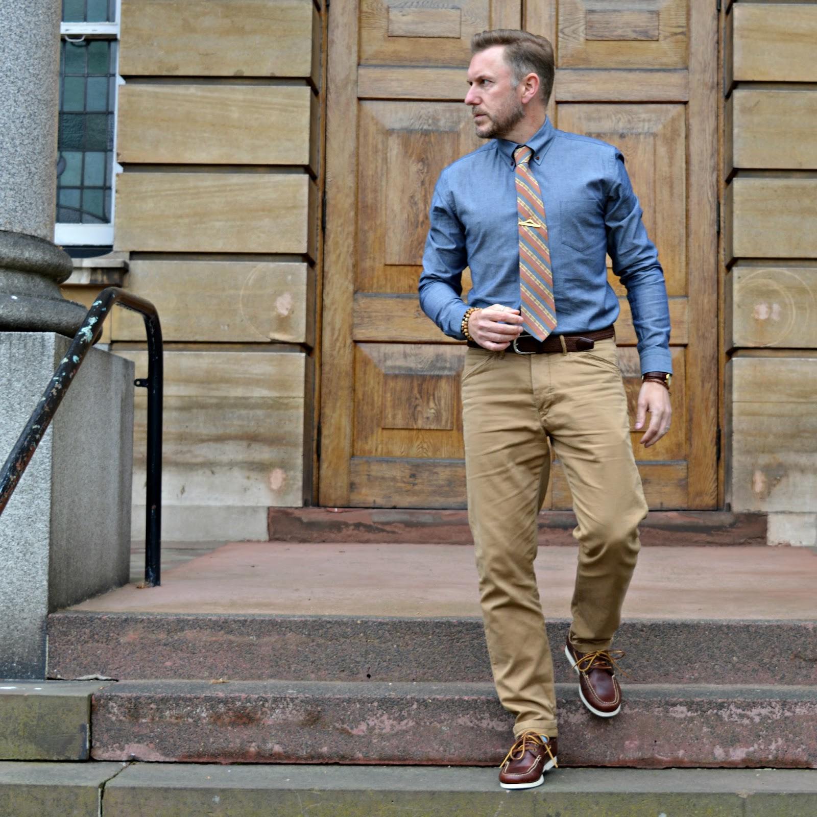 Boat shoes with business casual outfit