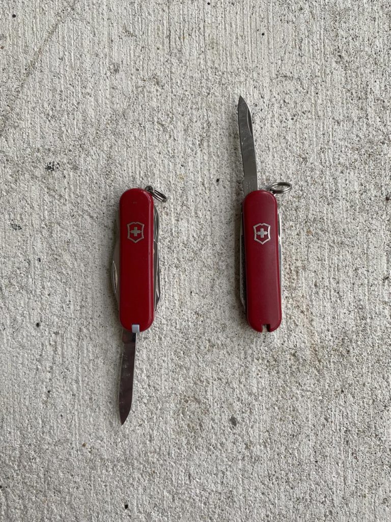 ОБЗОР АРМЕЙСКОГО НОЖА VICTORINOX CLASSIC SD + СРАВНЕНИЕ С RAMBLER