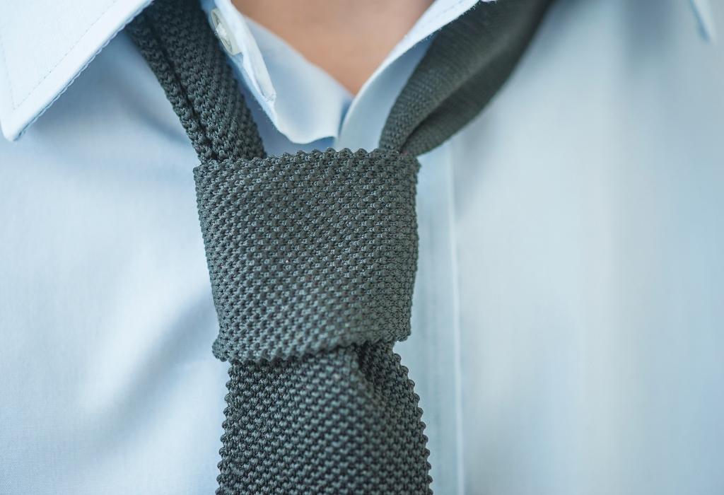 knitted tie