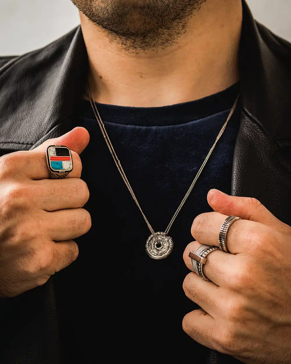 6 советов, как носить кольца по-мужски