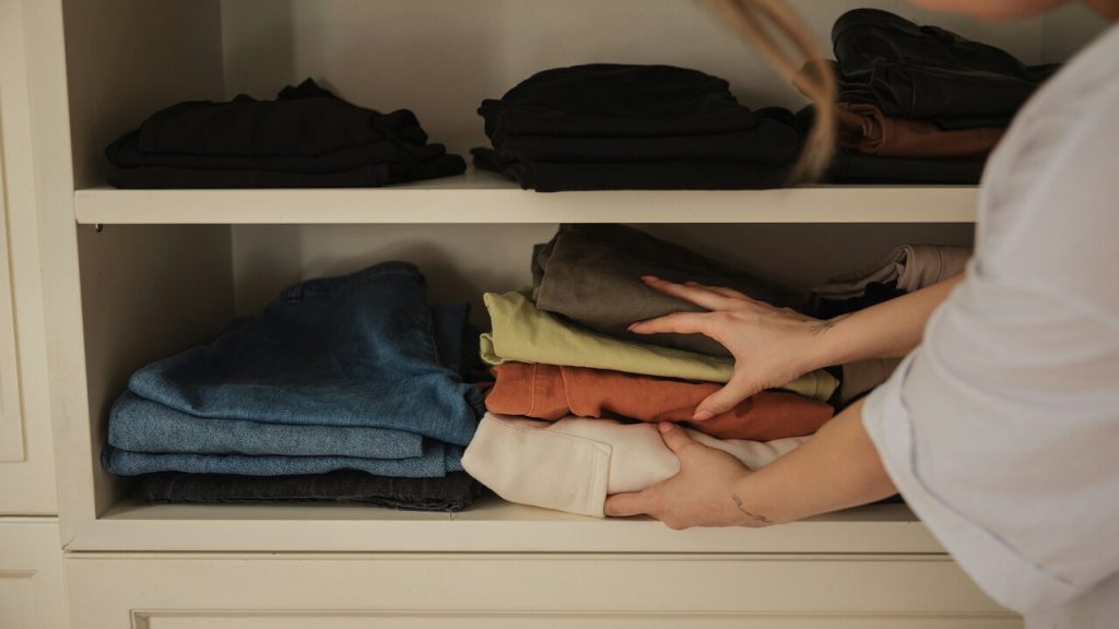 15 вещей из шкафа, с которыми пора попрощаться