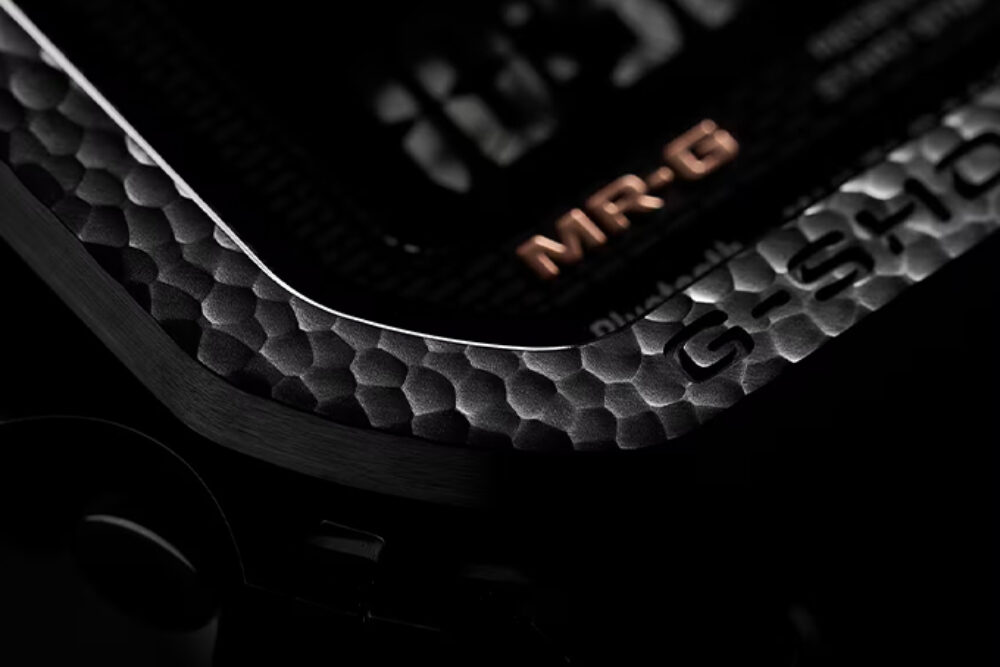 Casio MRG B5000HT 1 2