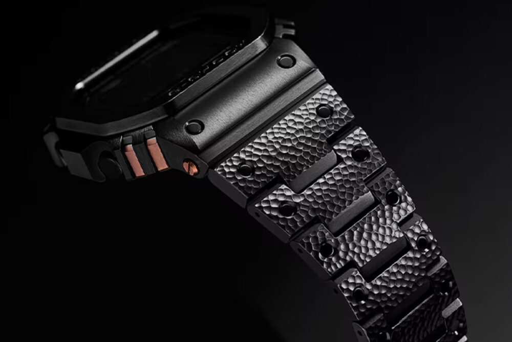 Casio MRG B5000HT 1 3